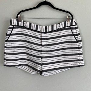 ELLE Short Shorts Size 18